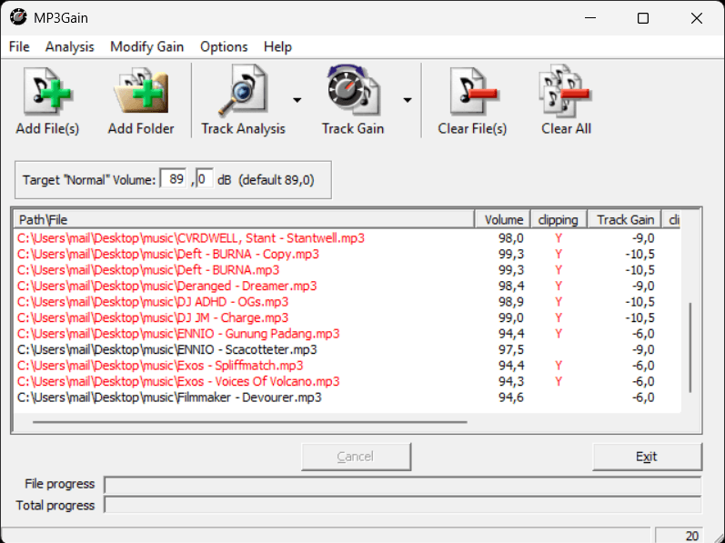 MP3Gain for Windows analysing MP3 tracks, showing volume and suggested gain